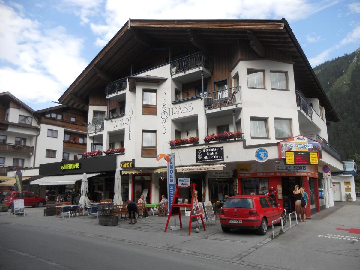 Strass- Aparthotel Mayrhofen Zewnętrze zdjęcie