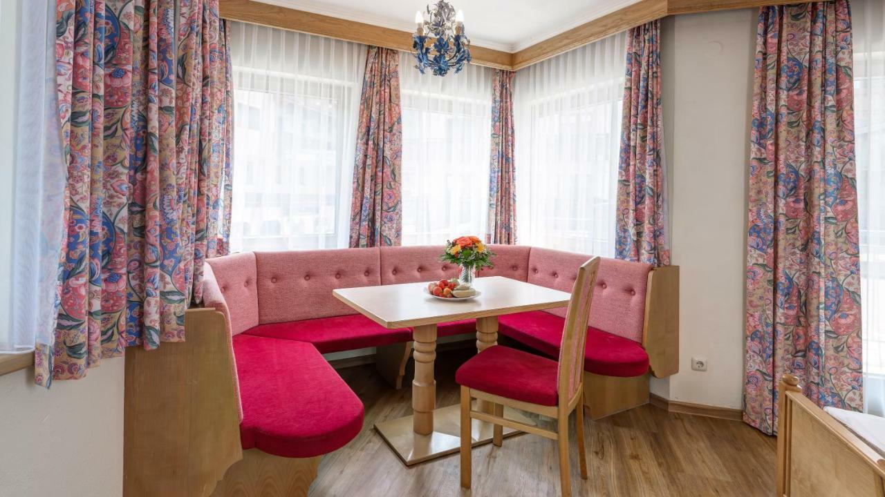 Strass- Aparthotel Mayrhofen Zewnętrze zdjęcie