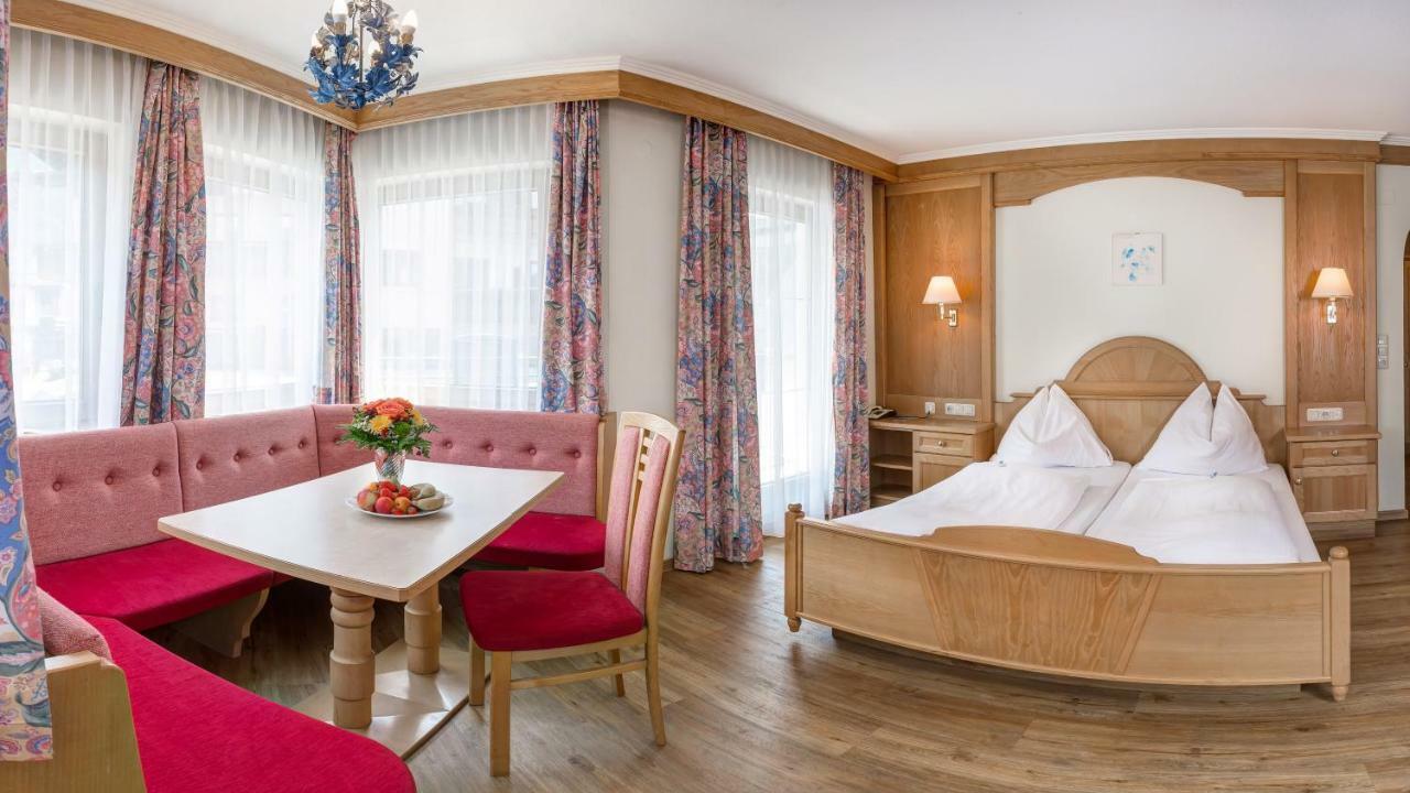 Strass- Aparthotel Mayrhofen Zewnętrze zdjęcie